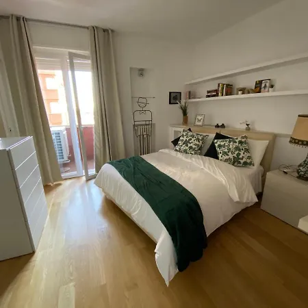 View Claudia Apartamento *